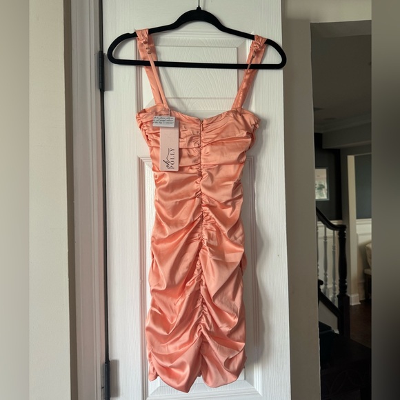 Peach Oh Polly Dress - Picture 2 of 5